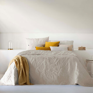 Colcha Decorativa Lisa Ref. FD-MIREYA